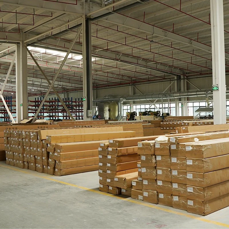 Plástico de madeira WPC impermeável de fábrica de instalação fácil para interior e de fábrica Metro quadrado oco Timber