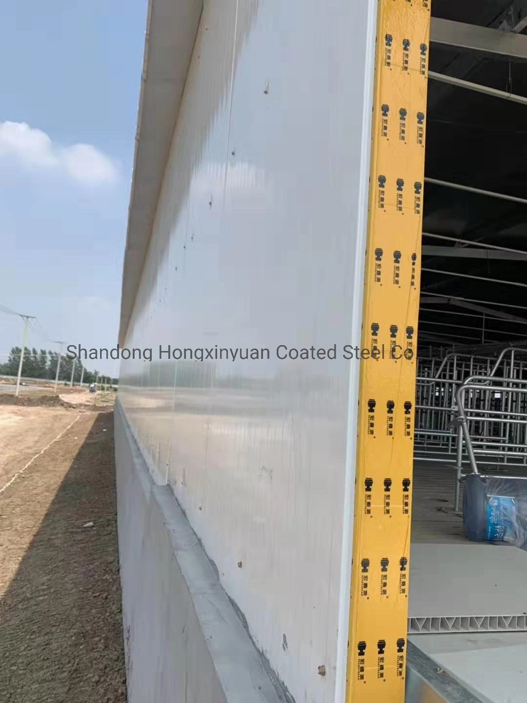 Steel Structure Chicken Poultry Shed Used in PU/PIR Sandwich Panel