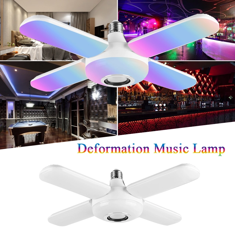 Cuatro deja en forma de ventilador inteligente de control remoto de bombilla LED RGB de altavoz de la luz de lámpara de plegado de fútbol de la luz de la música de deformación