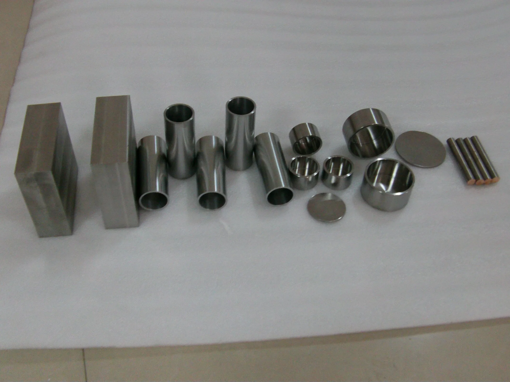 Heavy Tungsten Alloy Product: Rod/Plate/Tube Tungsten Alloy (AMST 21014 class3) W95nicu Density: 18g/cm3