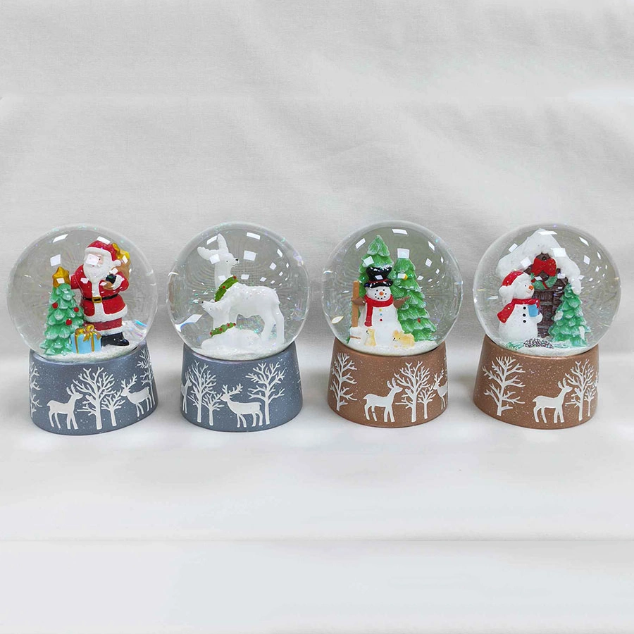 Resina personalizada árbol de Navidad Snowman vidrio decorativo bola de nieve con Polo de agua con música