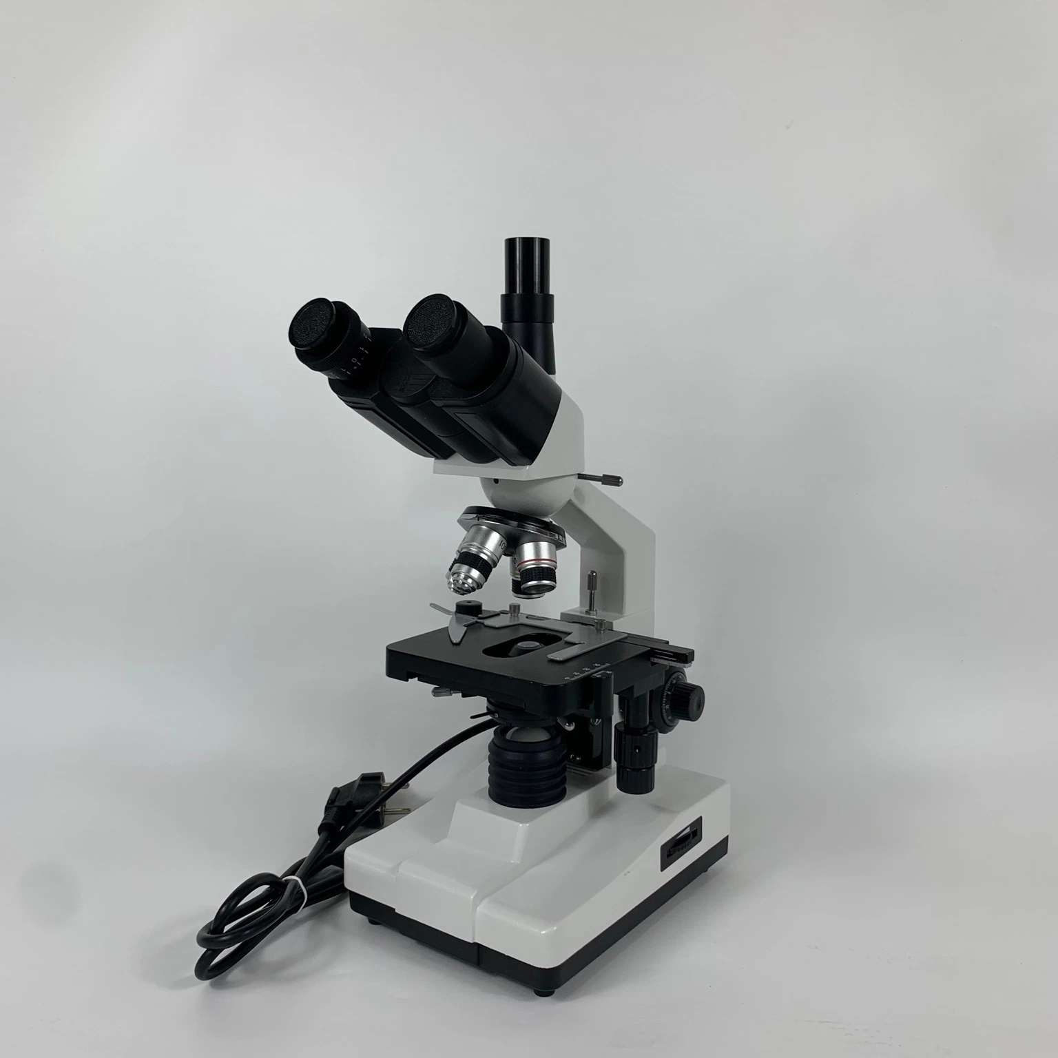 Профессиональная фабрика цифрового микроскопа с транокулярной головкой xsp-100sm