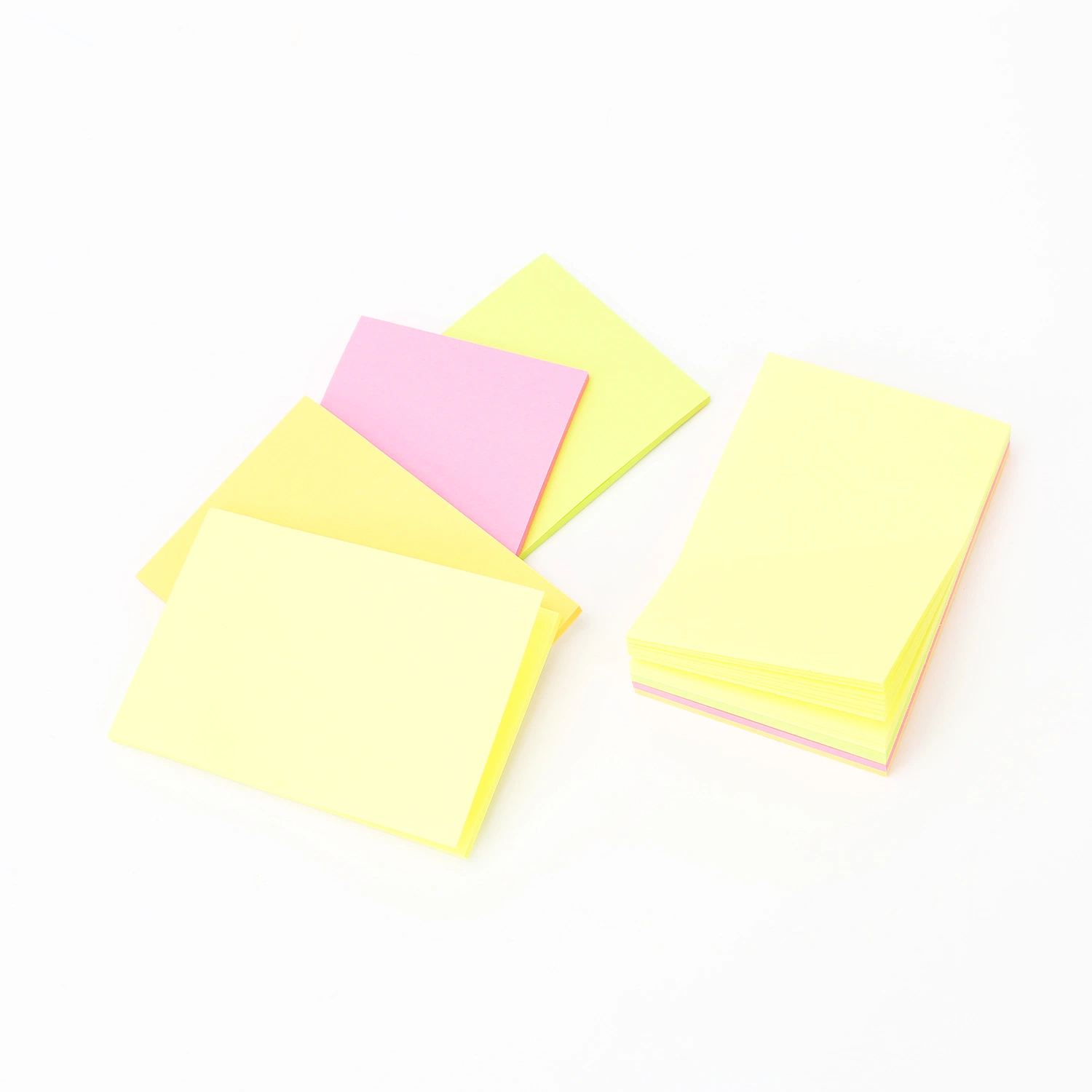 Hot Sale 3' X3', 100 pages Poly Pack carré de bureau amovible Sticky Notes plaquettes Mémo jaune