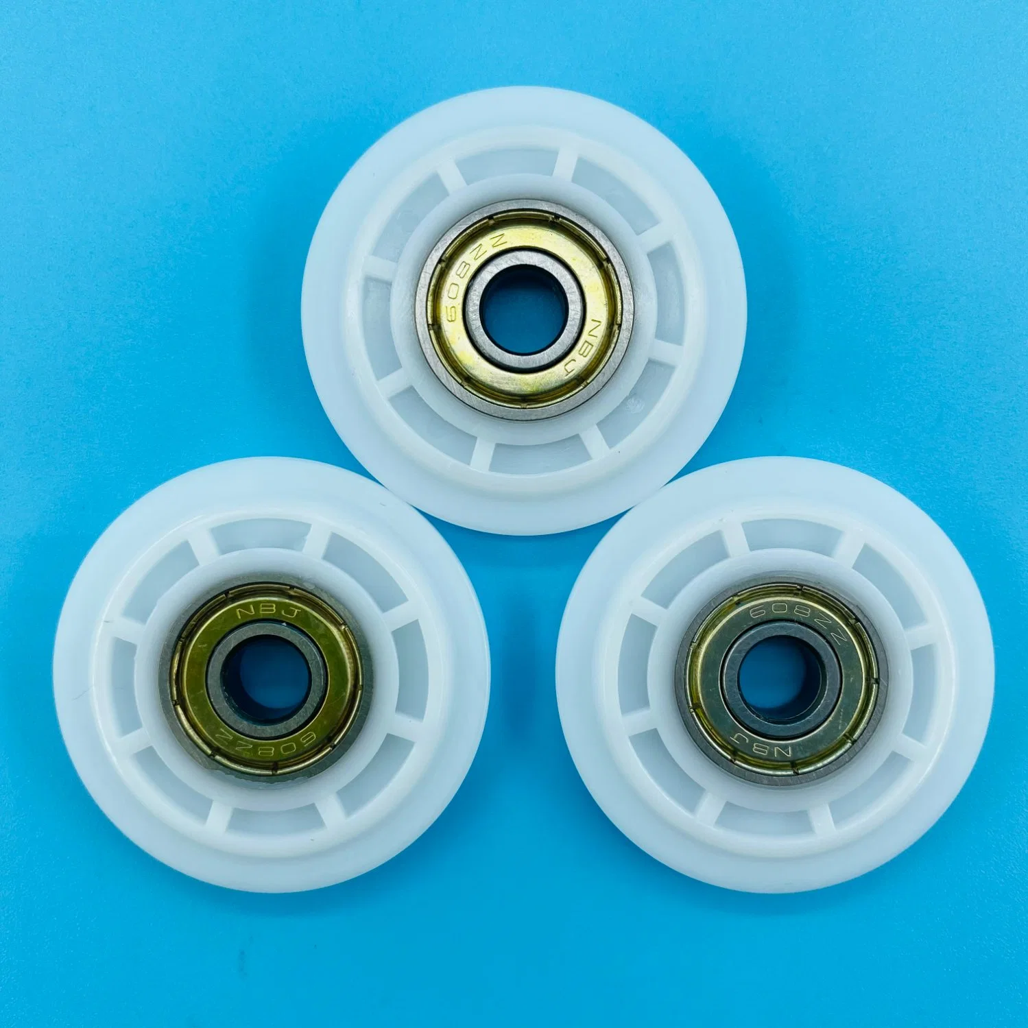 Factory Direct Sales and Easy to Load Size 8*45*7mm 608zz Type Plastic Bearing Pulley