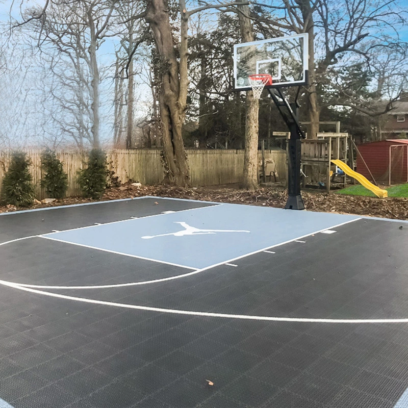 Carrelage portatif en PP à interverrouillage utilisé pour les sols de terrain de volley-ball de sport / Construction de court de badminton extérieur