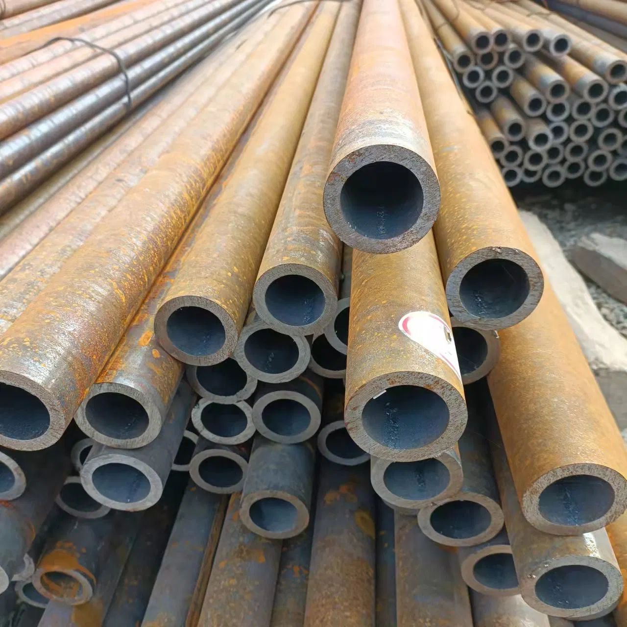 Low Carbon Tubes Heavy Thickness ASTM A335 A213 Seamless Alloy Steel Pipe