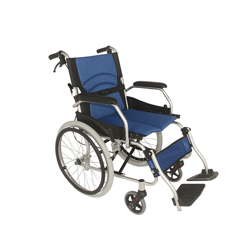 Mn-Ly003 Produits médicaux Fauteuil roulant manuel pliant en aluminium de puissance pour les personnes âgées