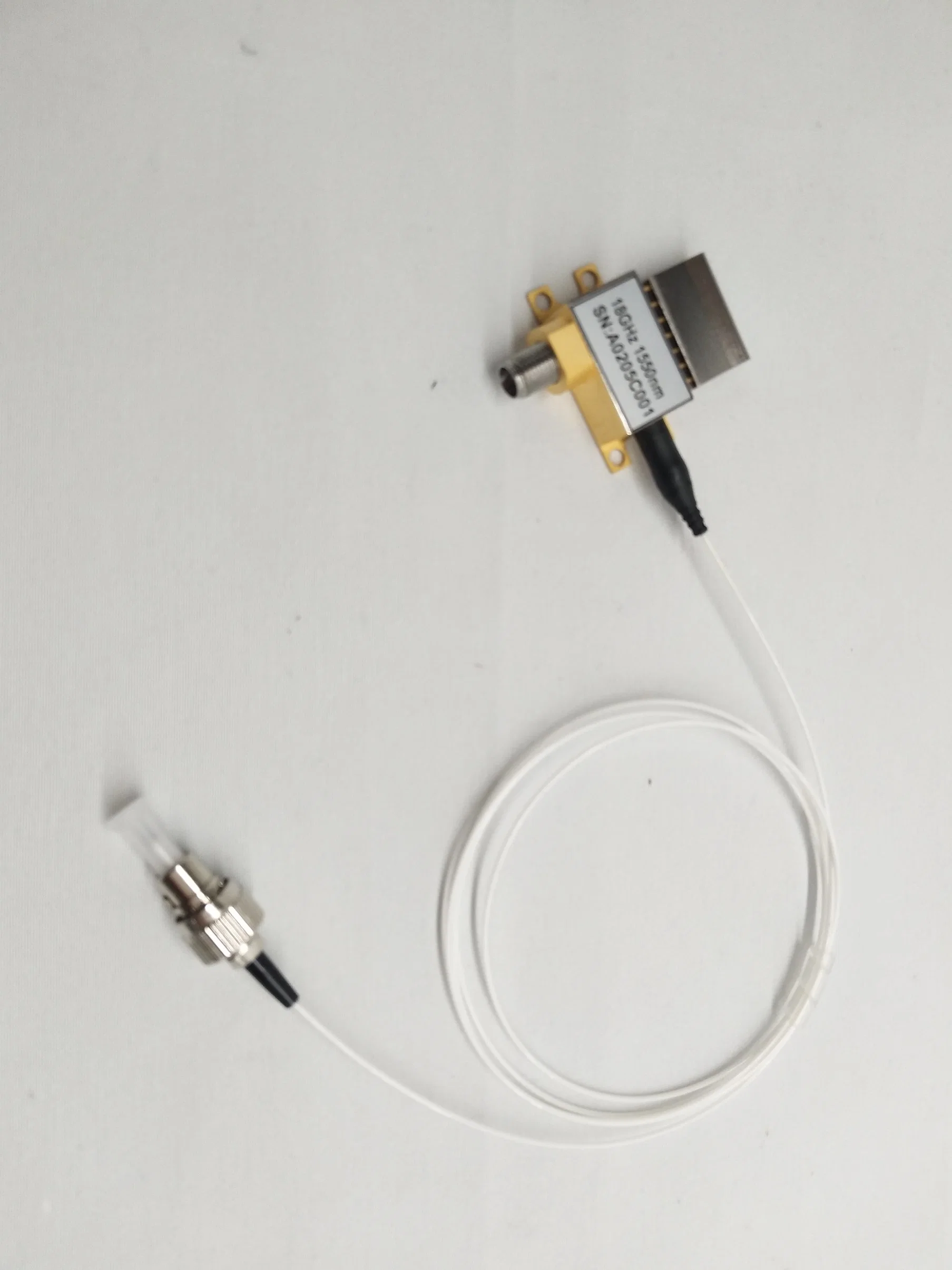 Broadband RF Direct-Tuned Dfb Laser with Low Noise for Lidar Ecm