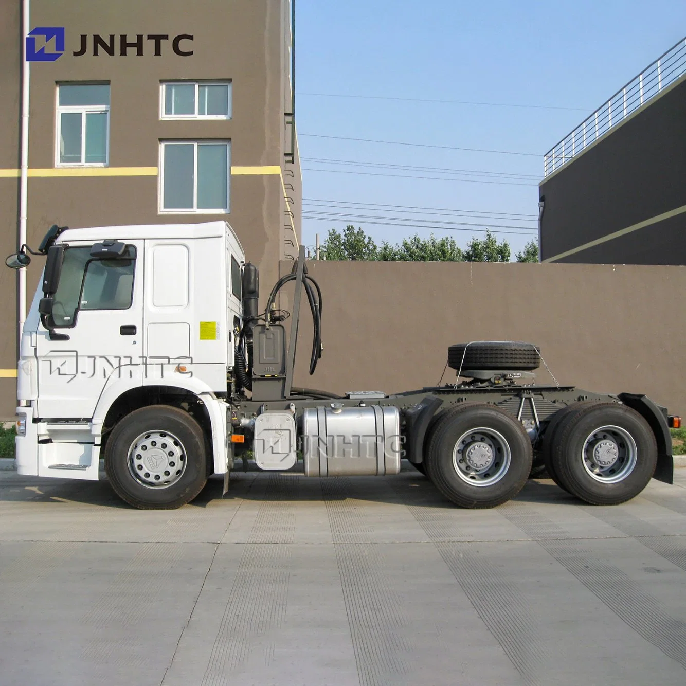 New Sinotruck HOWO 10 Wheel Tractor Truck Used 6X4 371HP 420HP Tractor Tow Trailer Head Cargo Prime Mover Truck for Sale