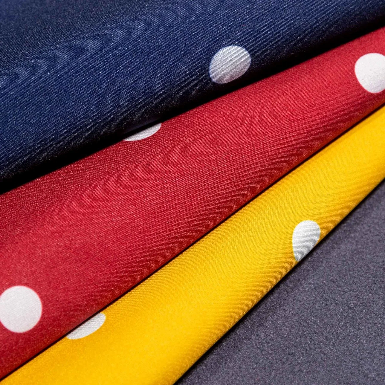 100% Polyester Printed Mechanical Stretch Bonded with TPU and Fleece 3-Layer Laminated Fabric