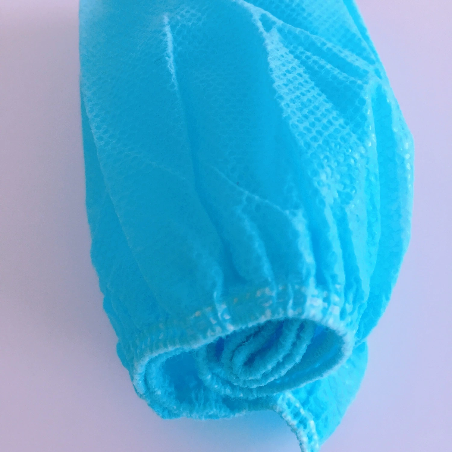 Hot Sale Disposable Machine-Made PP Non Woven Antiskid Shoe Covers