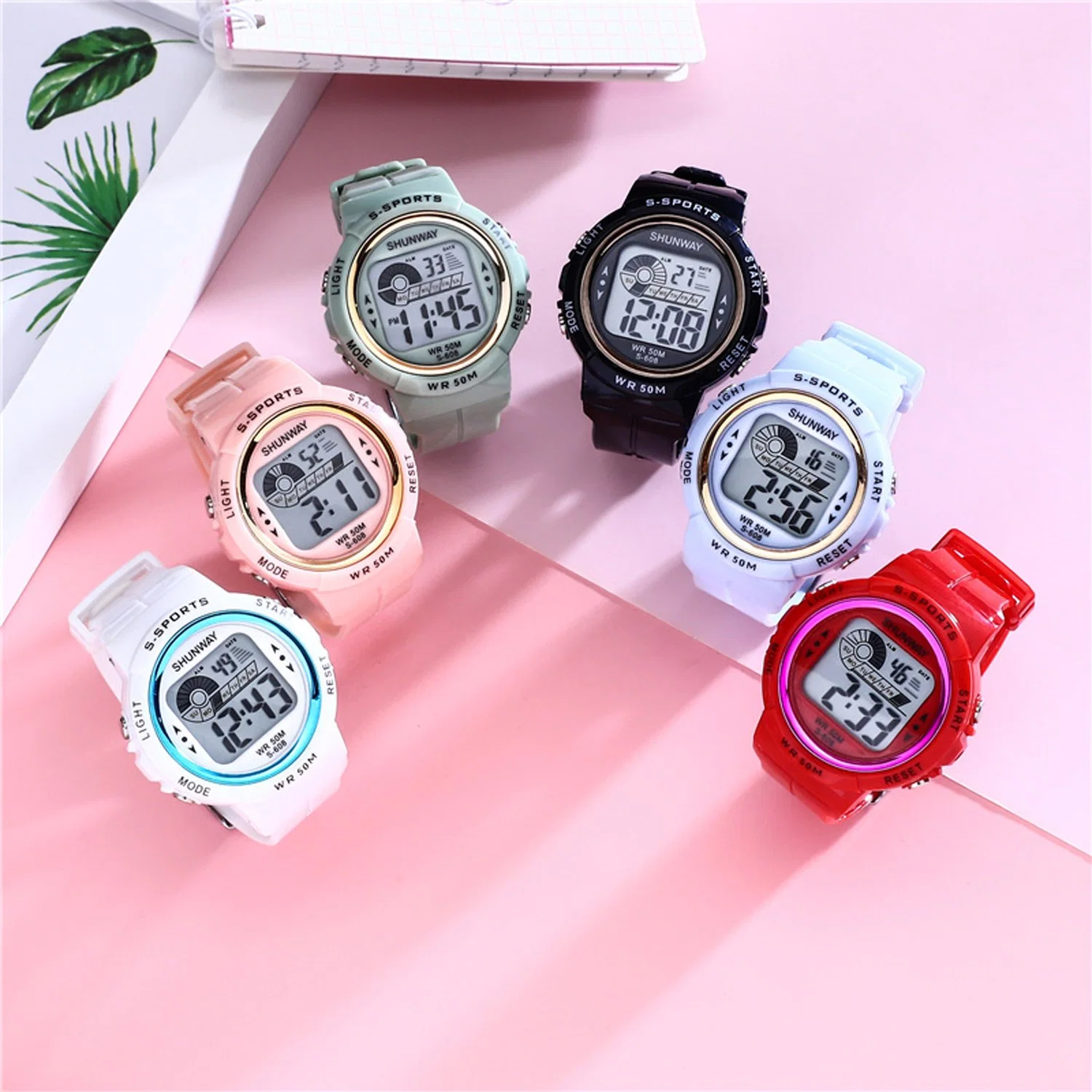 Children's Round LED Plastic Digital Wrist Watches New Model Ladies Custom Digital Waterproof Sports Watch for Girl and Kids Digital Watch