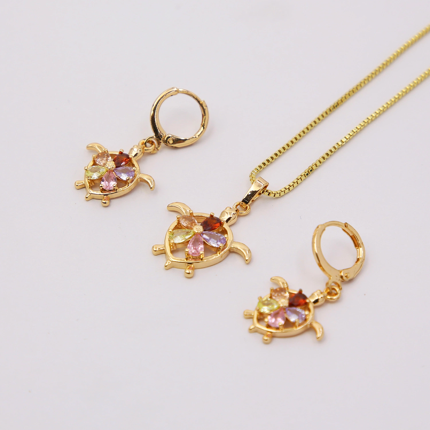 New Design Lady Cubic Zirconia 18K Gold Plated Jewelry Set