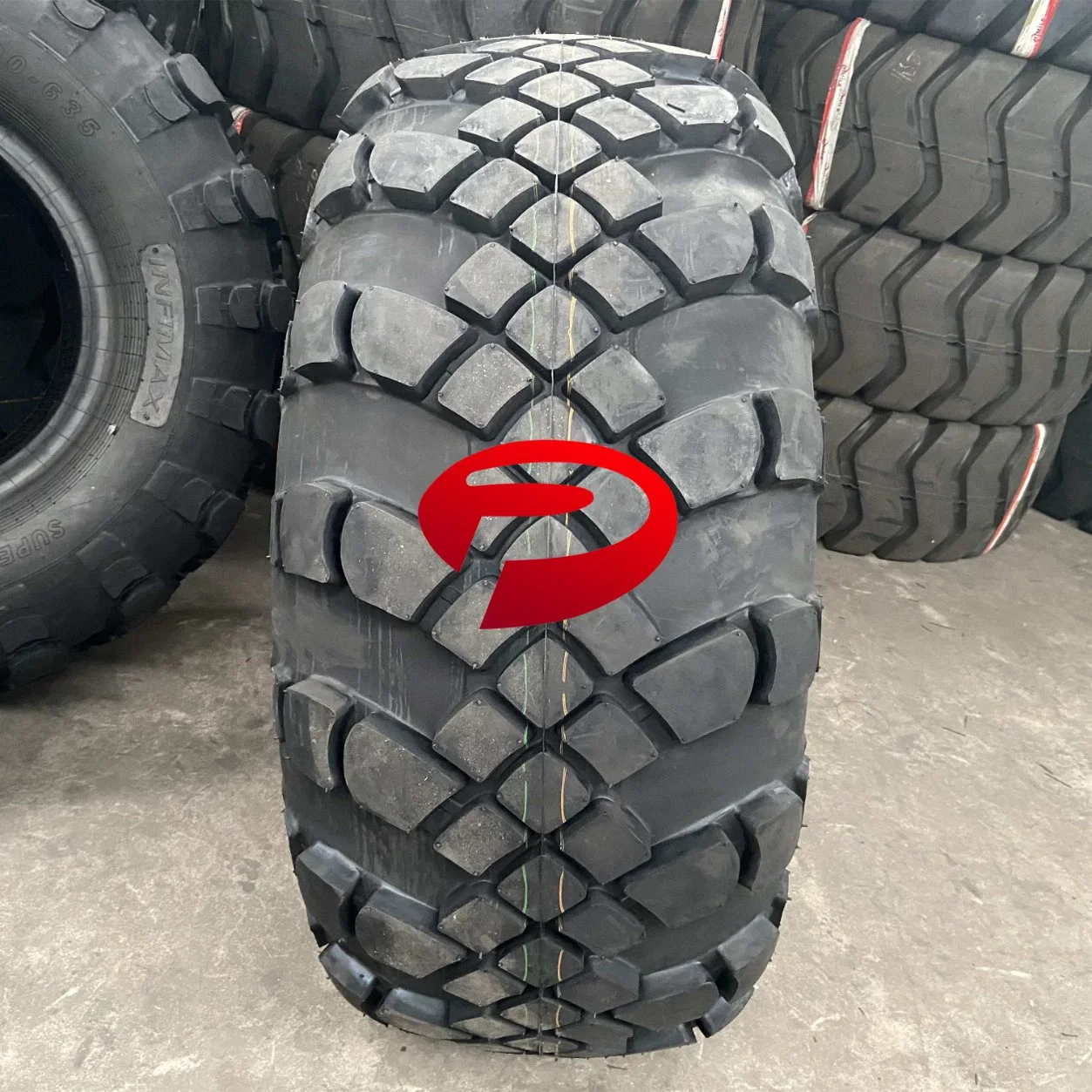 Factory Wholesale/Supplier 1500X600-635 1500X600X635 1600X600-685 Cross Country Truck Tires