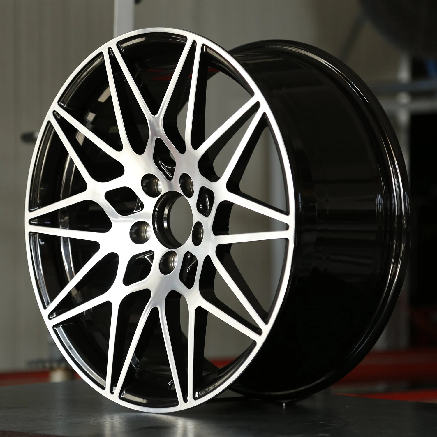 Replica Alloy Wheel Rims Aftermarket Auto Car Wheel off Road Alloy Wheel Rims Steel Wheel Fuel Wheels Factory in China