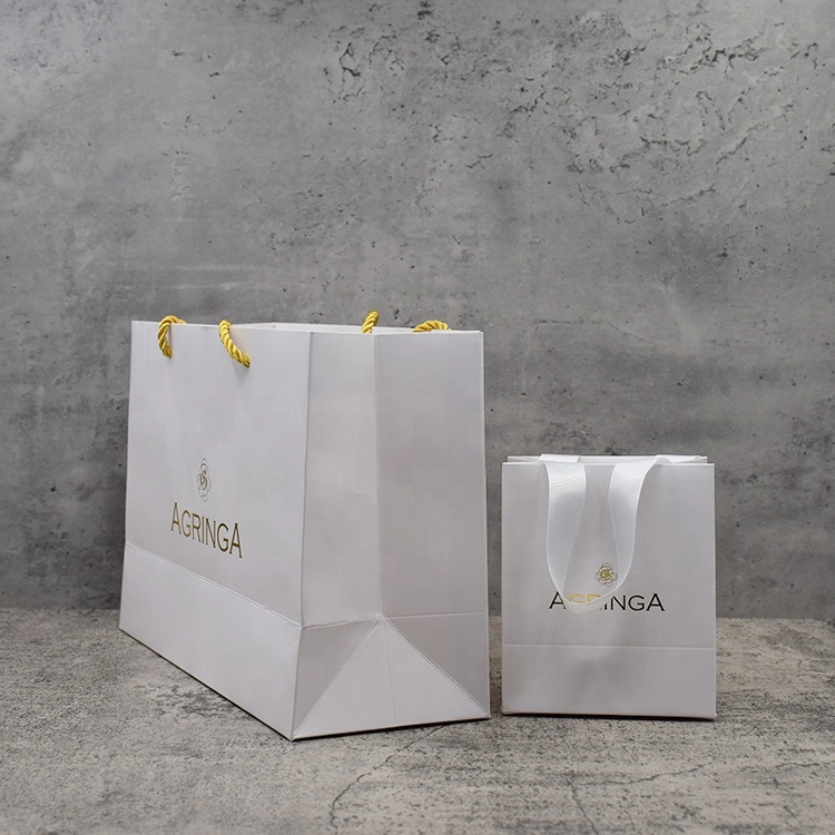 Retail Logo Environmental Friendly Clothing Packaging Black Paper Shopping Bag Cosmetic Gift Paper Bag