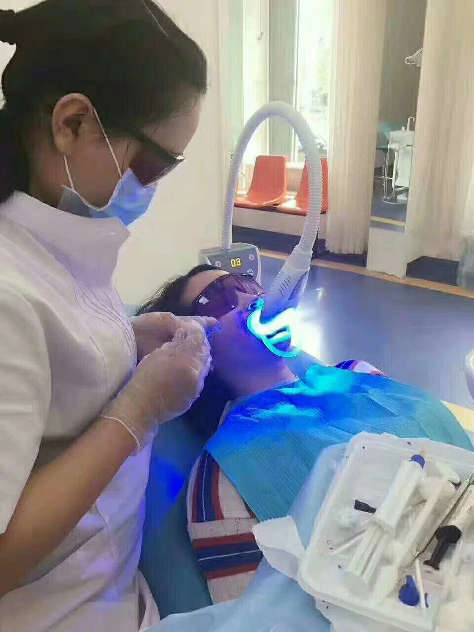 Venta caliente LED blancos de luz fría máquina de blanqueamiento dental Odontológico