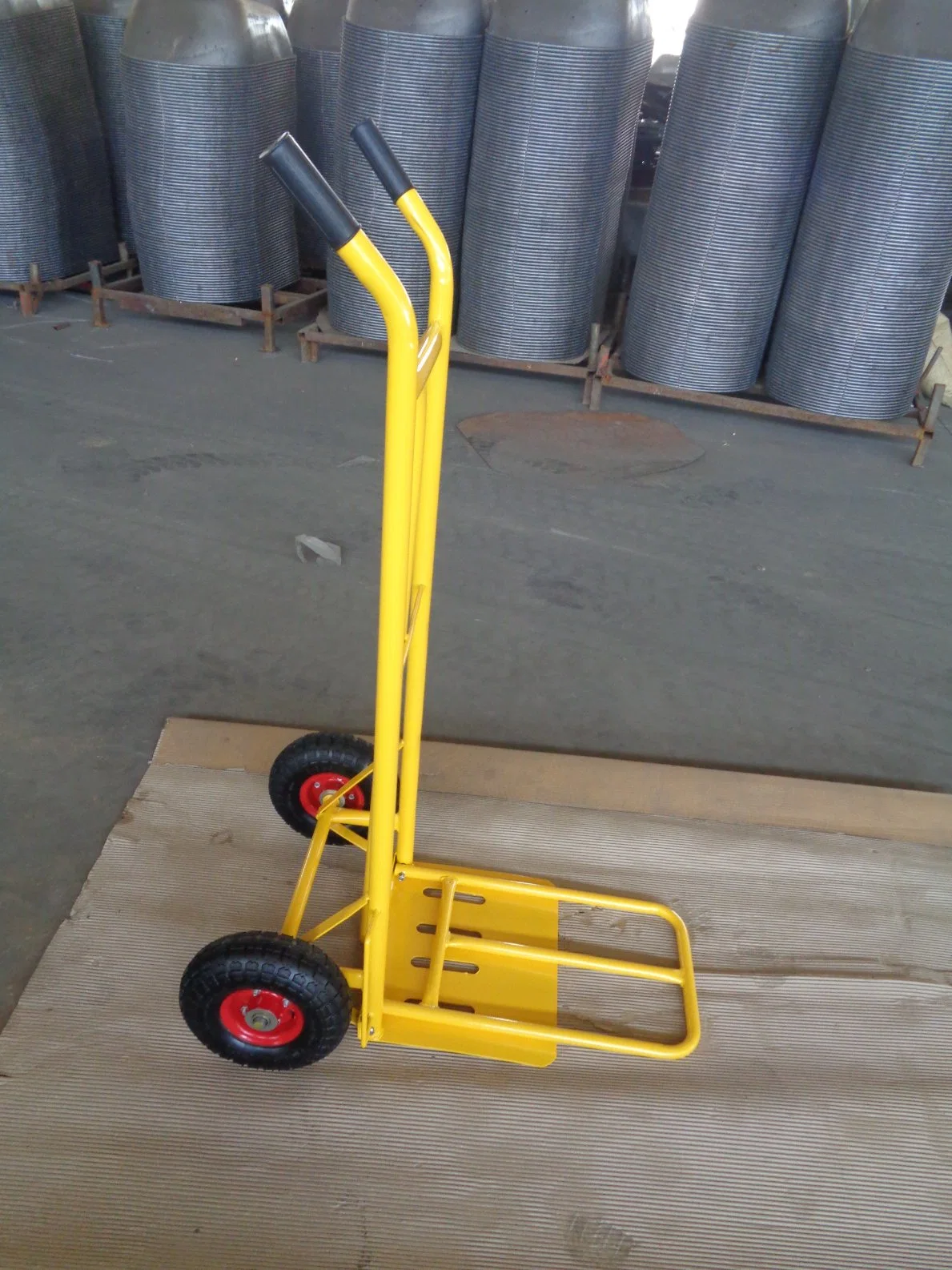 (HT 1827) Hot Sell Made Durable High quality/High cost performance  Cheap Iron Hand Truck