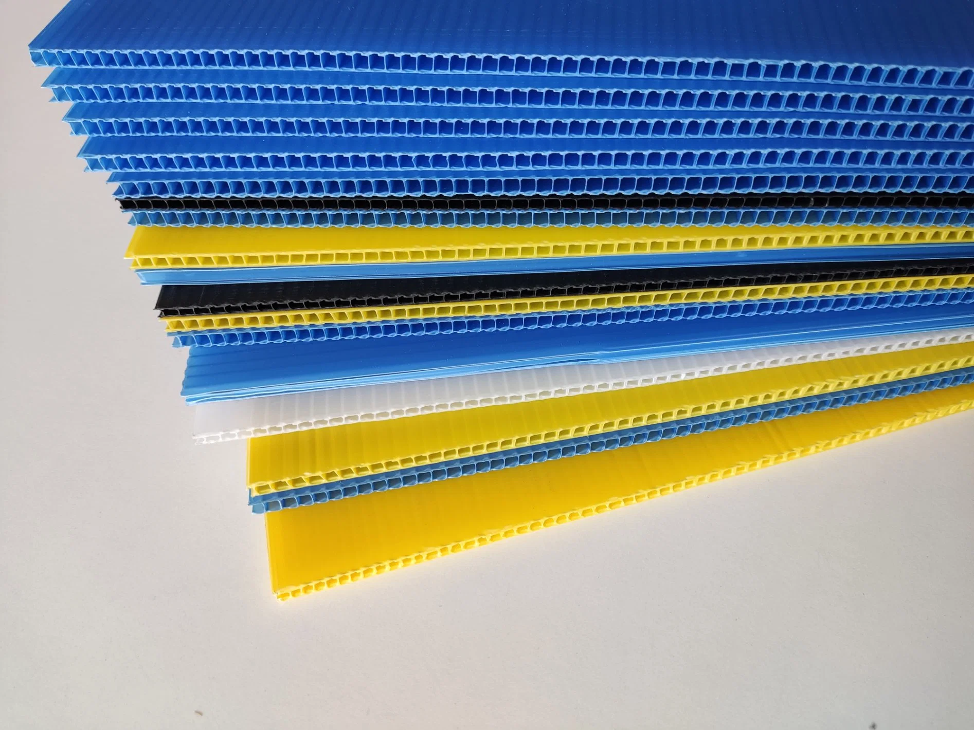 Fábrica de impresión UV reciclable ecológica PP Corrugated Plate plástico