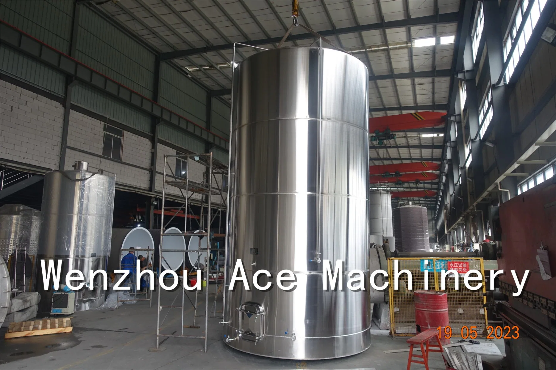 Best Price Stainless Steel Sanitary 1000L 2000L 3000L Micro Brewery Wine Making Equipment for Small Production