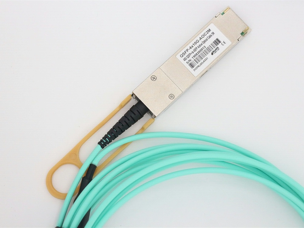 Qsfp-40g-Sm-Sr 4*10g SFP Aoc 40g MPO Finisher SFP Patch Cord Qsfp-4X10g-Aoc5m Modules 40g Qsfp Aoc Cables