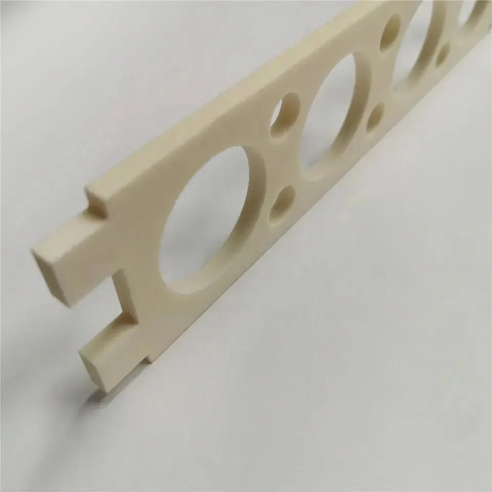 White and Ivory Color Strong Bending Resistance Factory Customized 99% 99.5% Al2O3 Insulator Alumina Ceramic Structural Part