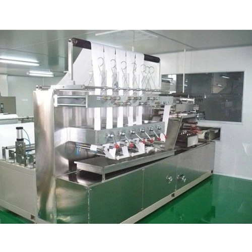 رضيع عالي السرعة يبلل فيبس صنع آلة حشوة الكحول ماكياج أزل ممسحات العدسة Wet Tissue Packing Machine بالجملة Price