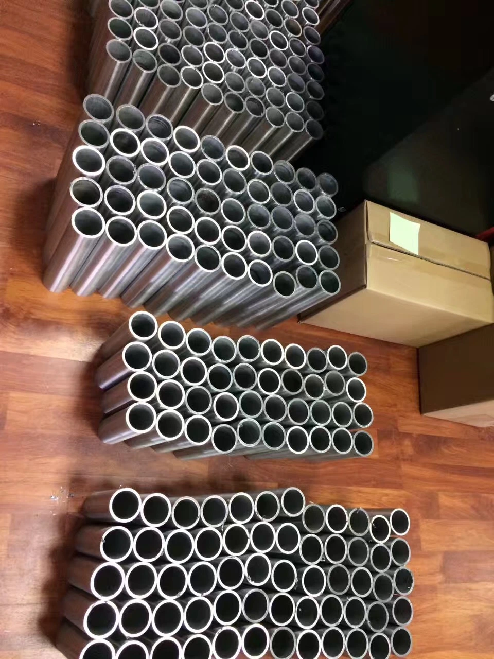 Decoiling Rectangular Pipe Customized Thickness Welded Round Tube Seamless Stainless Steel Pipe