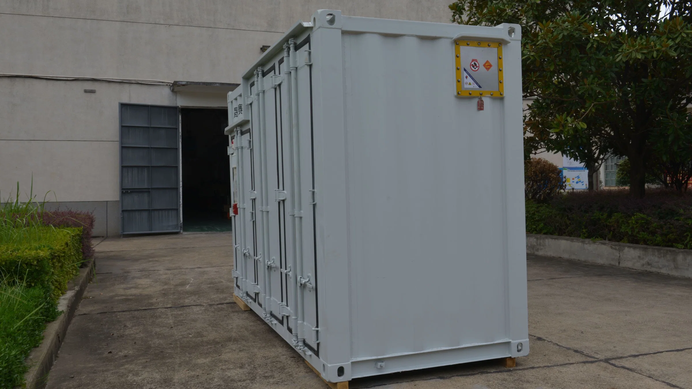 Container Lithium Battery Energy Storage System Outdoor Energy Supply with Air Conditioning and Cooling 6000 Deep Long Cycle Life