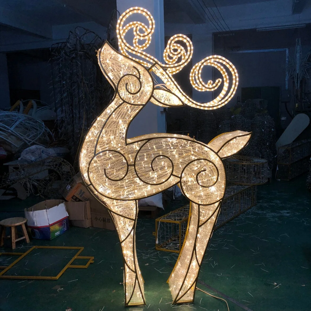 Outdoor Christmas Decoration LED Illuminated Reindeer 3D Animal Motif Light