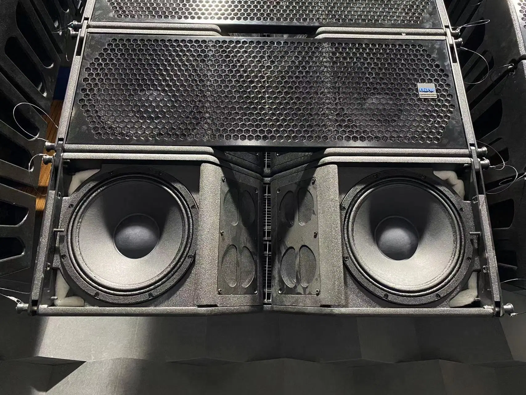 Vt-312 Dual 12 Inch Three Way Professional Audio Speaker Line Array Speaker/Outdoor Speaker