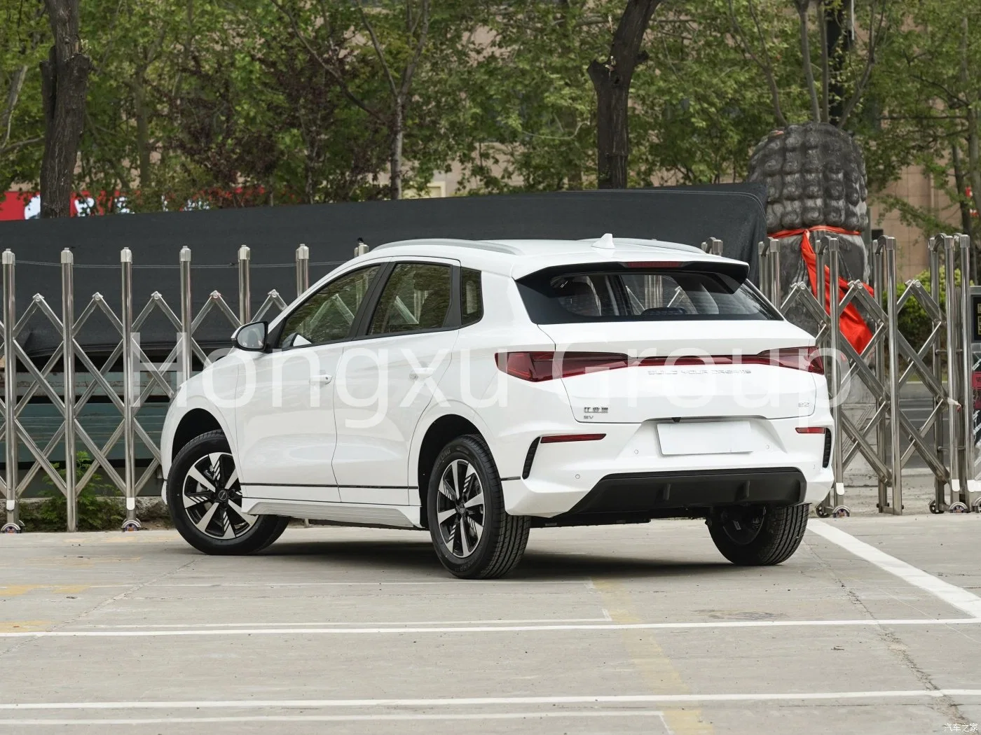 Voitures d'occasion neuves BYD E2 2023 édition de luxe avec Charge rapide 5 portes 5 sièges et climatisation Nouveau Véhicule électrique énergétique populaire en Chine