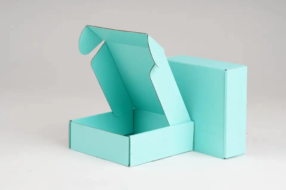 Wholesale/Supplier Spot Colored Paper Corrugated Folding Flip Paper Boxes for Clothing and Shoes