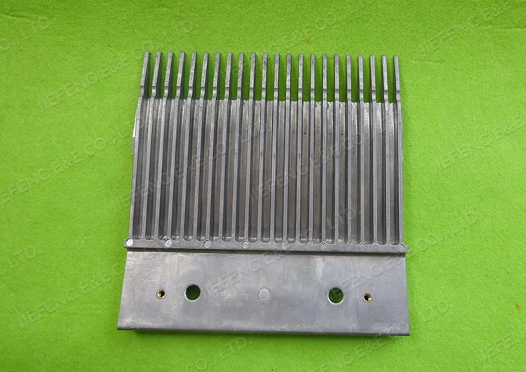Km5002052h01 197*201mm R3c-C Escalator Comb Plate Escalator Parts