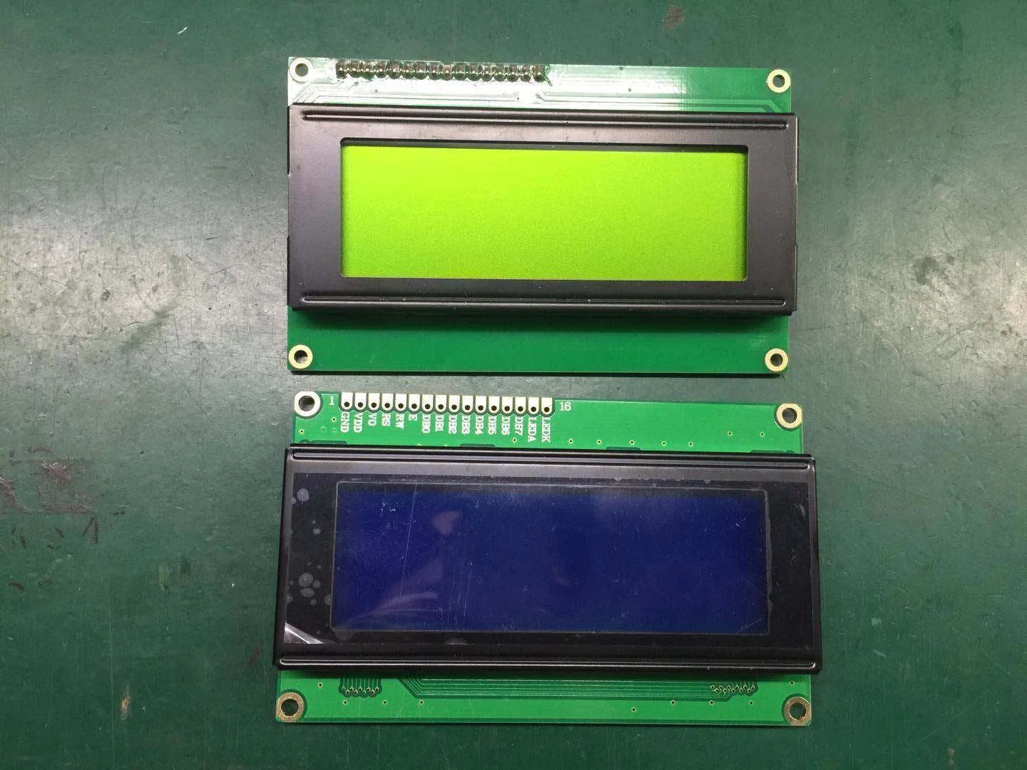 1602A Zeichen 6o-Uhr-LCD-Panel MIT 16X2 und Aip31066 Treiber-IC