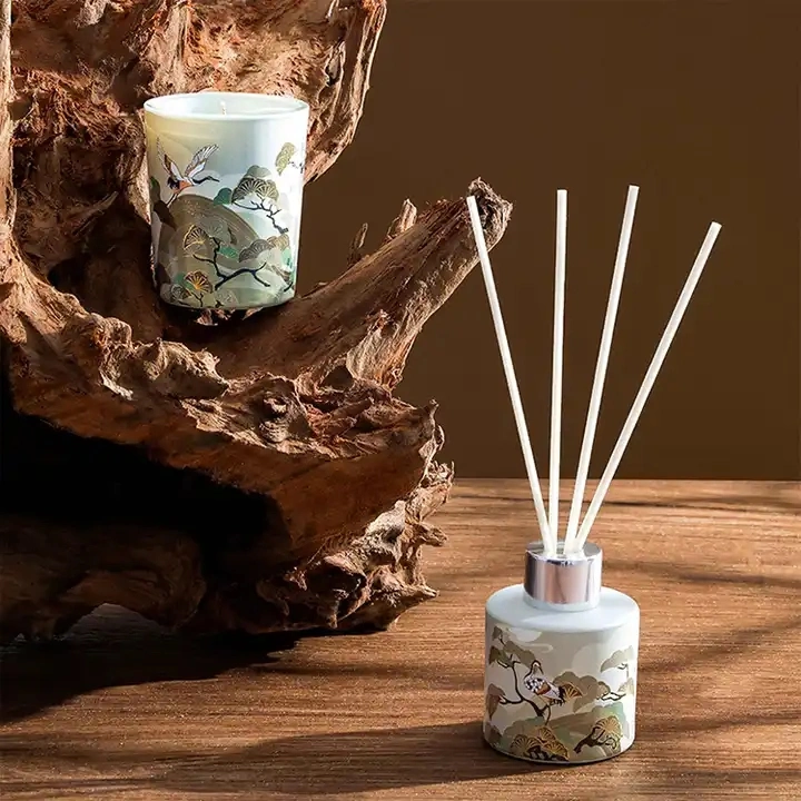 Aromatherapy Low Temperature Long-Lasting Romance Fragrance Ceramic Reed Diffuser and Candle Gift Set for Home and Bedroom