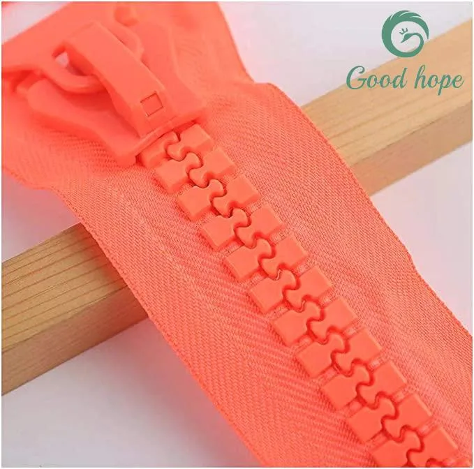 Plastic Zipper with High quality/High cost performance and Good Price