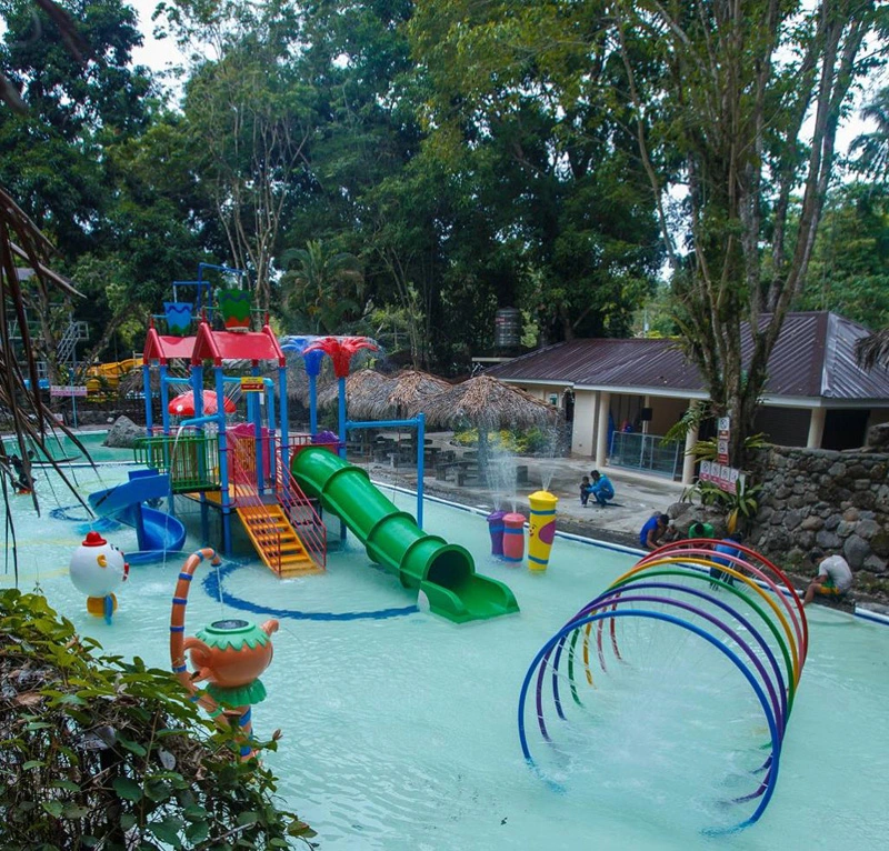 Équipement de terrain de jeu aquatique du parc aquatique Tour en fibre de verre avec aire de jeux aquatiques.