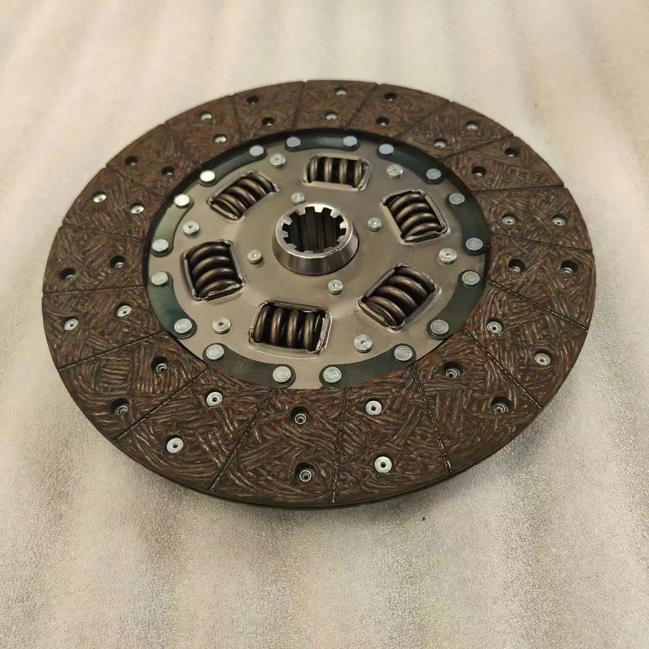 Factory Price Sinotruk HOWO Light Truck Original Engine Part Clutch Disc Ha05237