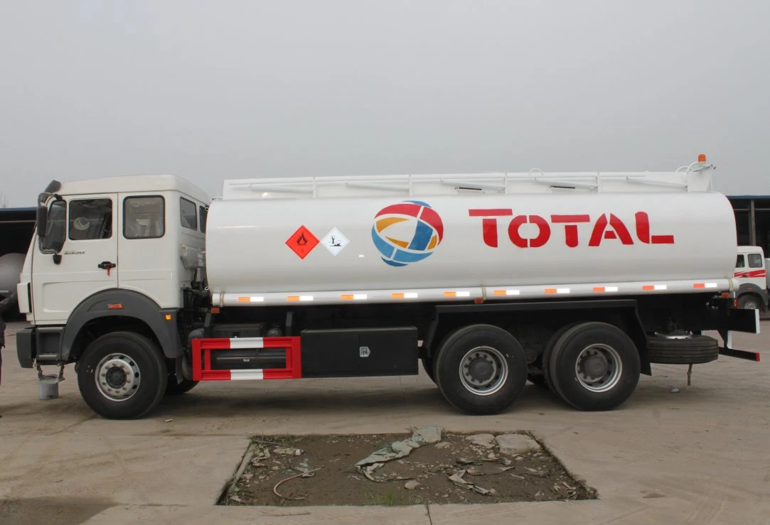 China Heavy Duty Haltbarkeit North Benz 20000 Liter 6X6 aus Straße Alle Terrian Oil Tank Truck Kraftstoffspender LKW Preis Tankwagen für gesamt