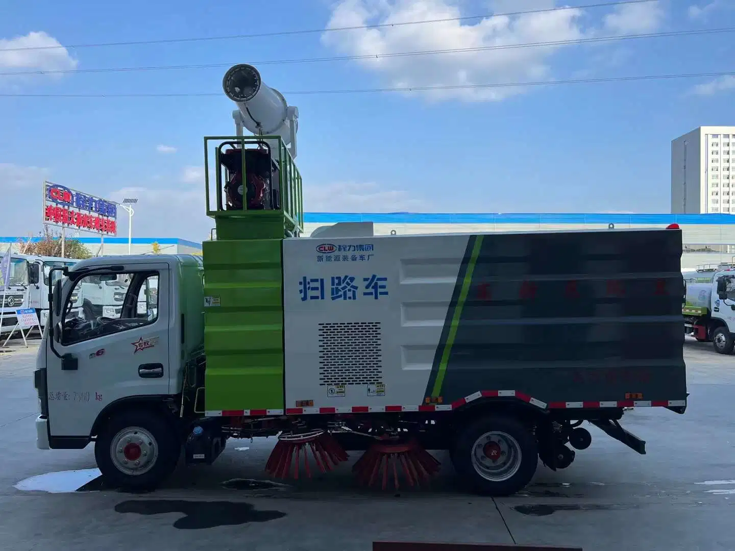 Pressure Vacuum Road Cleaning Street Sweeper Truck Clean Water Tank 2500L Waste Water Tank 3000L High Pressure Road Washing Truck