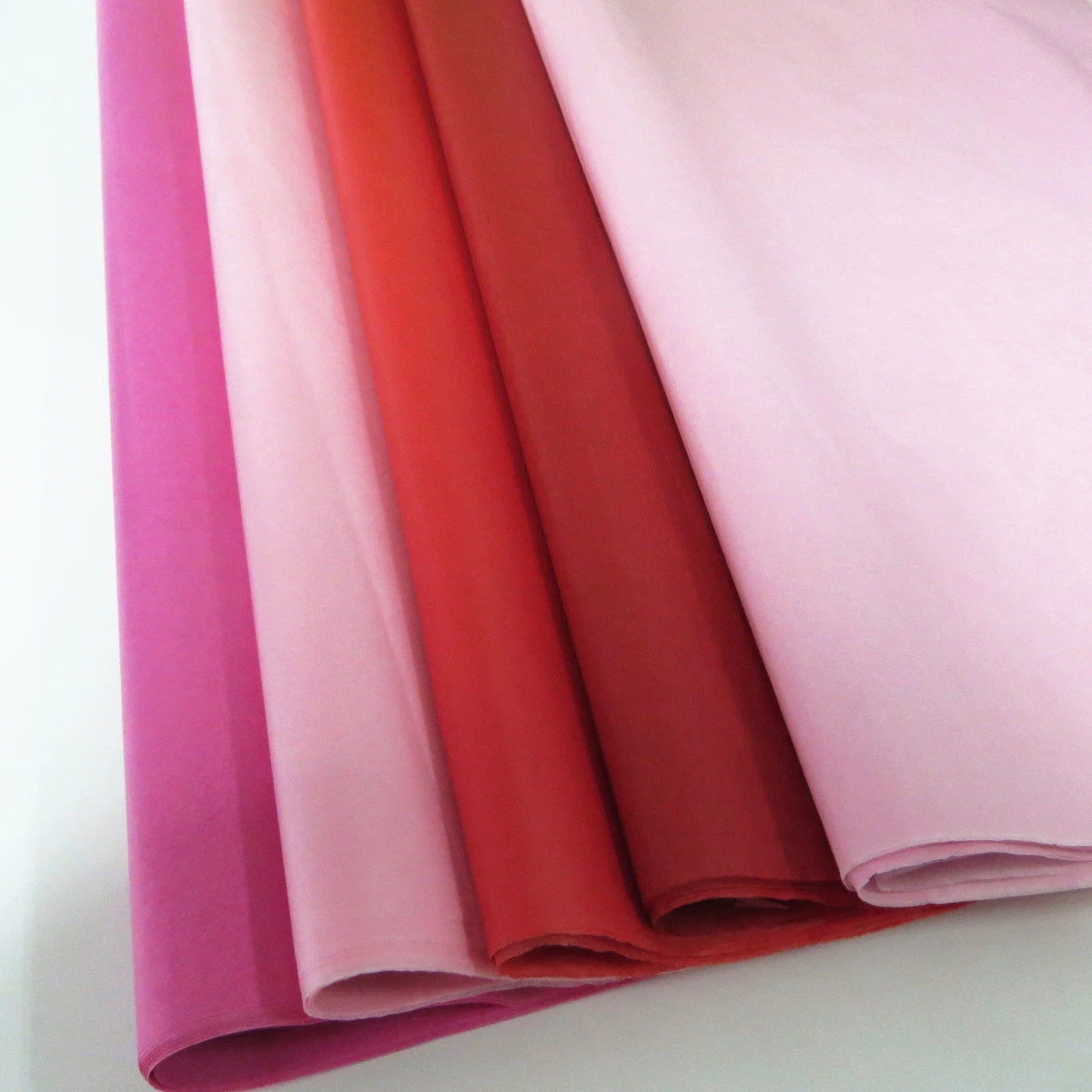 Hot Selling 17GSM Mf Tissue Paper Colored Wrapping and Packing Tissue Paper