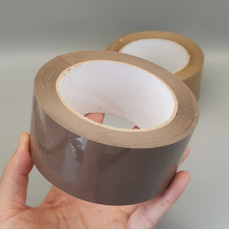 El precio barato de la fábrica de sellado de la caja de embalaje de cartón marrón envío BOPP Sealingtape 2 Pulgadas 110 yardas de 45mm 55mm 60mm de ancho