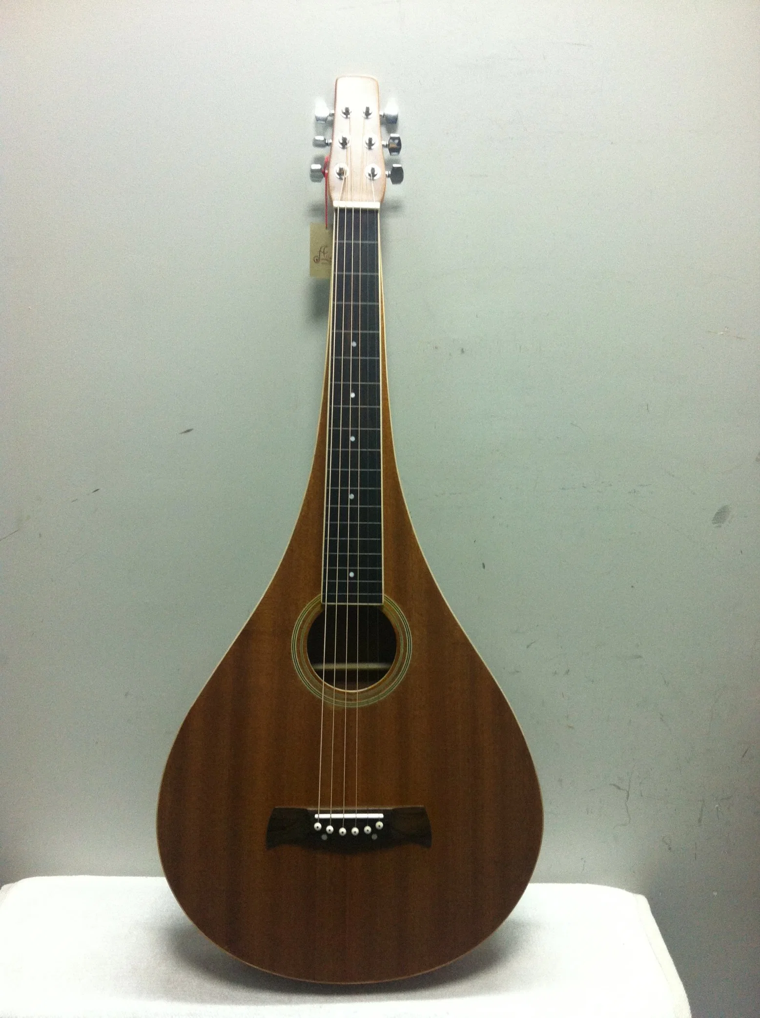 Teardrop forme Weissenborn Sapele contreplaqué guitare hawaïenne (AW100T)