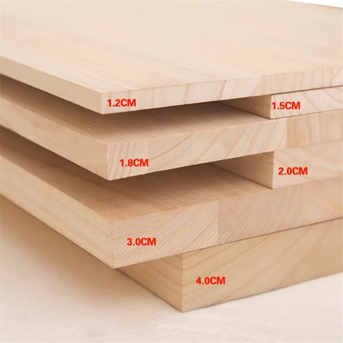 E0 High- Standard langlebiges Paulownia Massivholz Kernholz für Innendekoration/Skirting Line