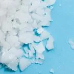 China Suppliers Solid White Soda Caustic Soda Flakes/Pearls Sodium Hydroxide Flake 99% From Original Factory