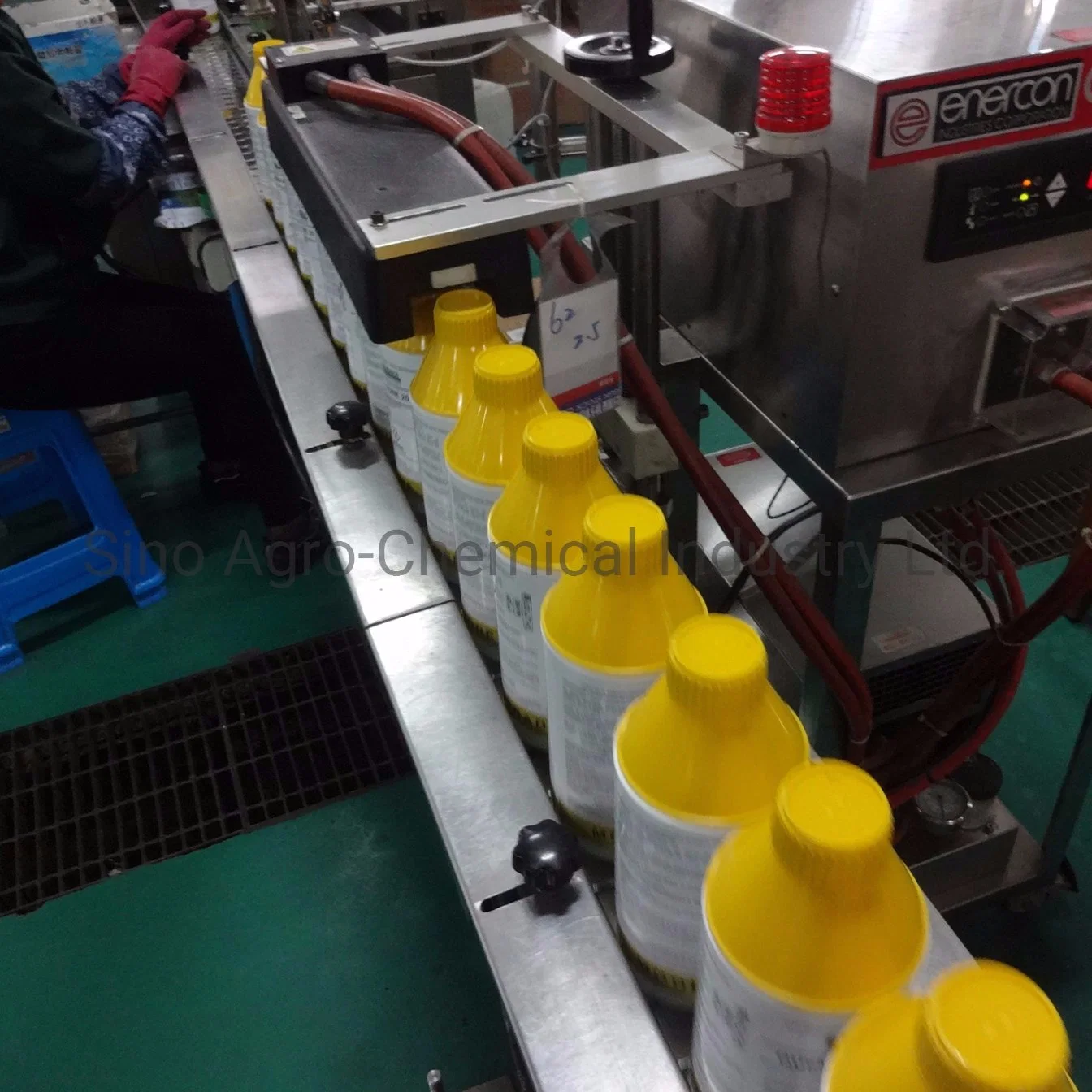 Beta-Cypermethrin 2.5% + Chlorpyrifos 9.5% Ec Insecticide Pesticide