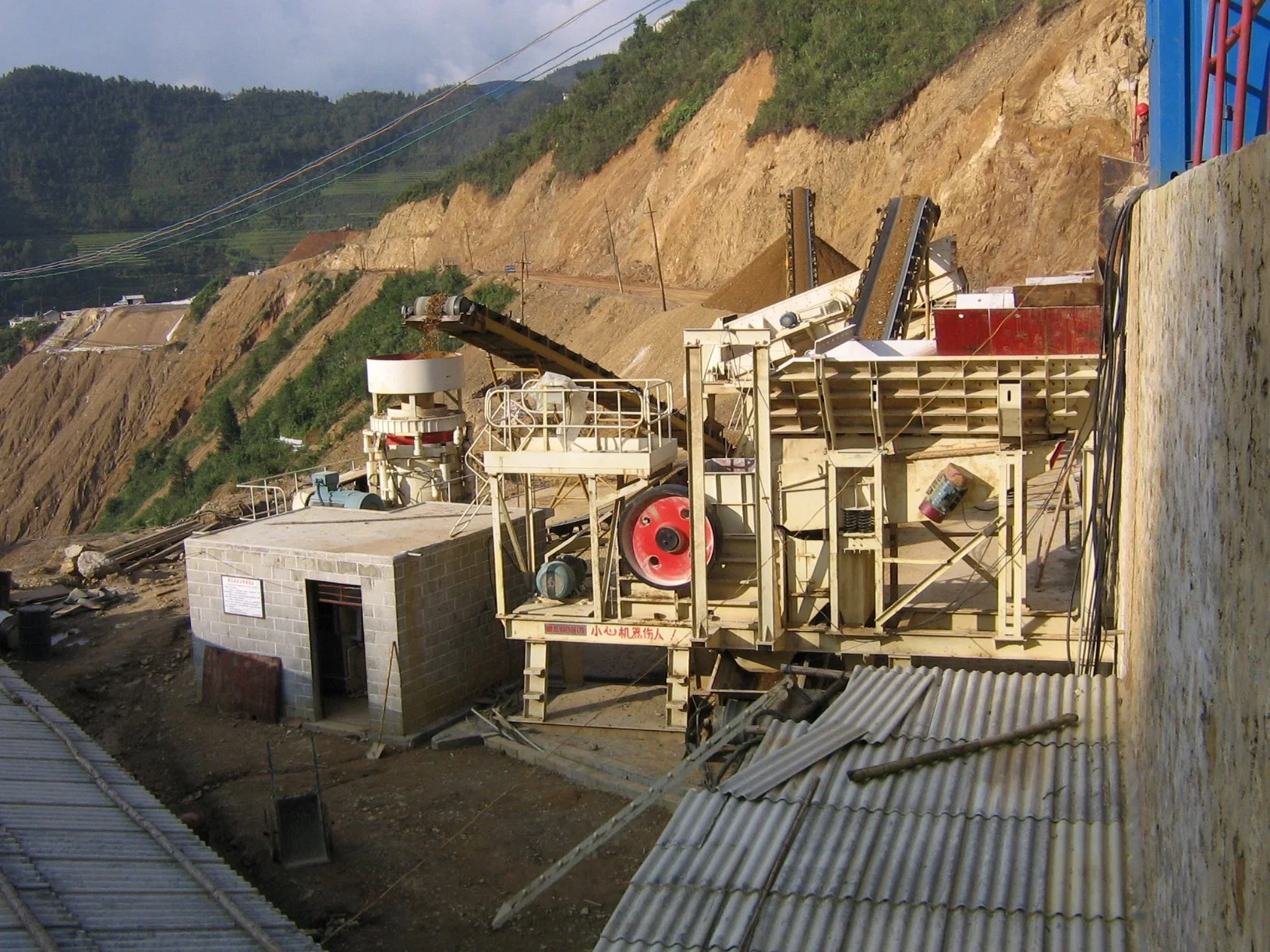 Duoling Grizzly Vibrating Feeder to Feed Jaw Crusher