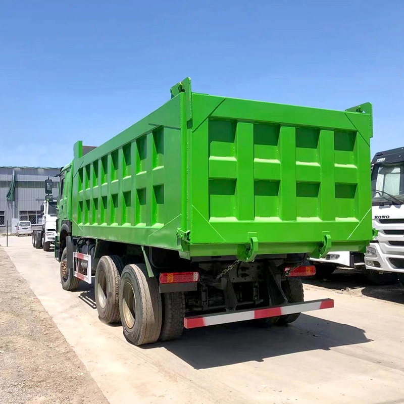 10 Pneus Sinotruk HOWO 6X4 Camions Benne 20 Mètre Cube 30 Tonnes de Charge Conception de Camion à Benne avec Prix d'Usine