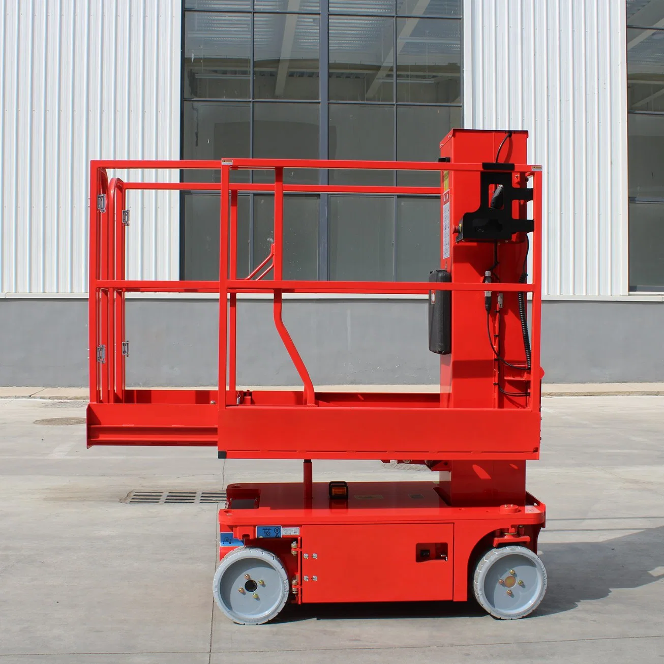 Column Type Aluminum Alloy High-Altitude Working Platform Self-Walking Working Platform Mast Maximum Lift 6m Lift Table